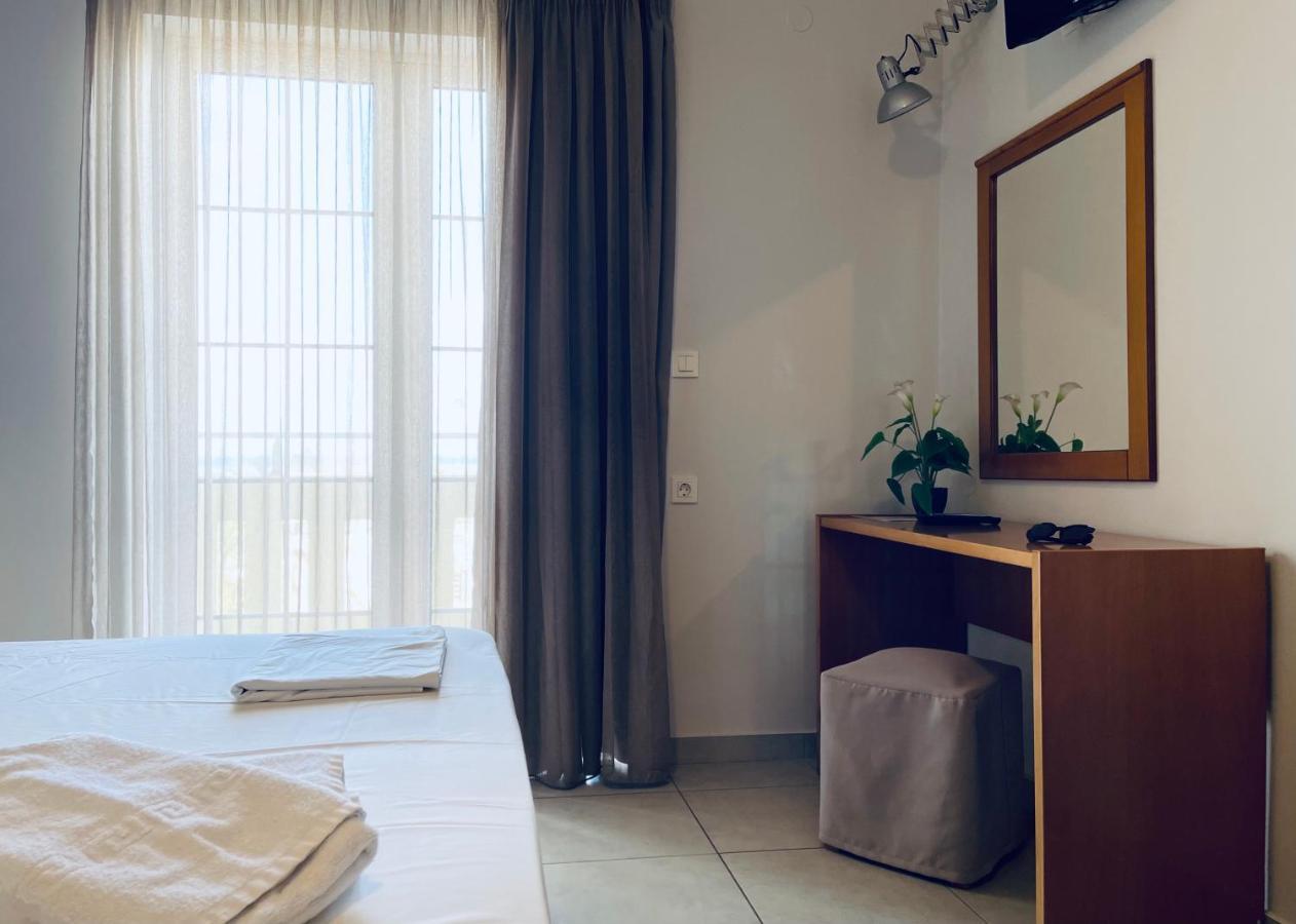 Amaryllis Aparthotel Platanias  Exterior photo