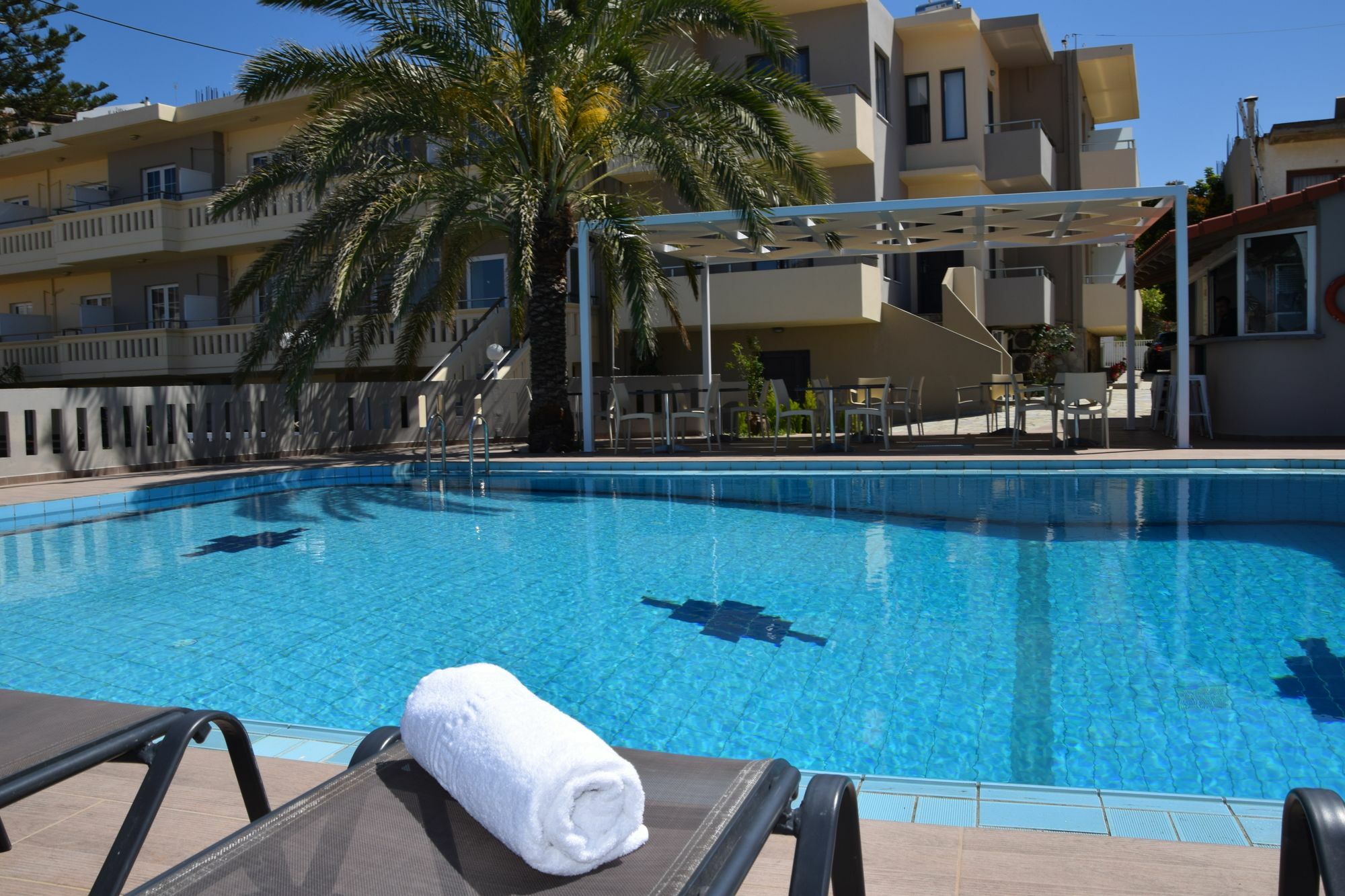 Amaryllis Aparthotel Platanias  Exterior photo